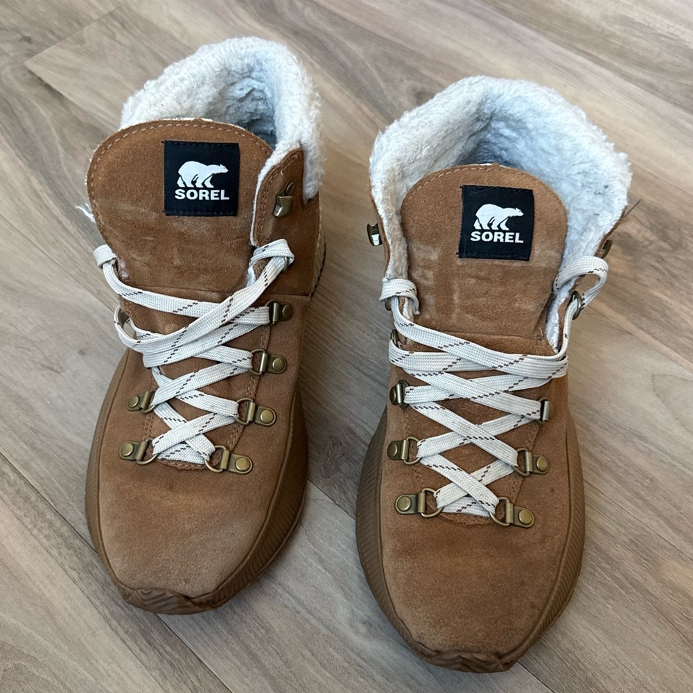 Sorel Women’s Out N About III Conquest Waterproof Boots 10